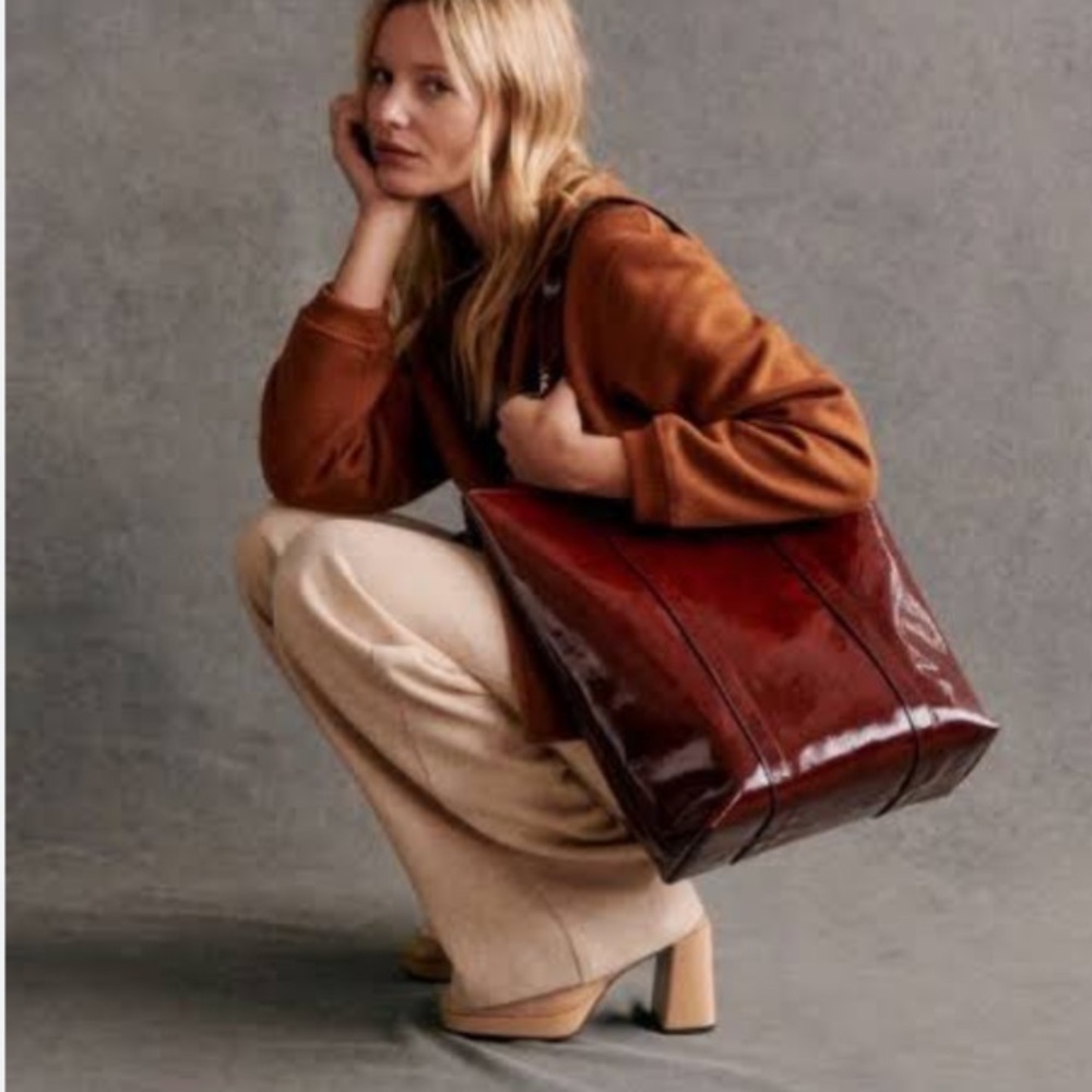 Sezane The Tote in Mahogany Patent Leather - Picture 3 of 6